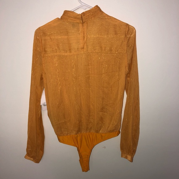 NWT Guess Long Sleeve Camilla Bodysuit Golden Wand - Picture 6 of 6